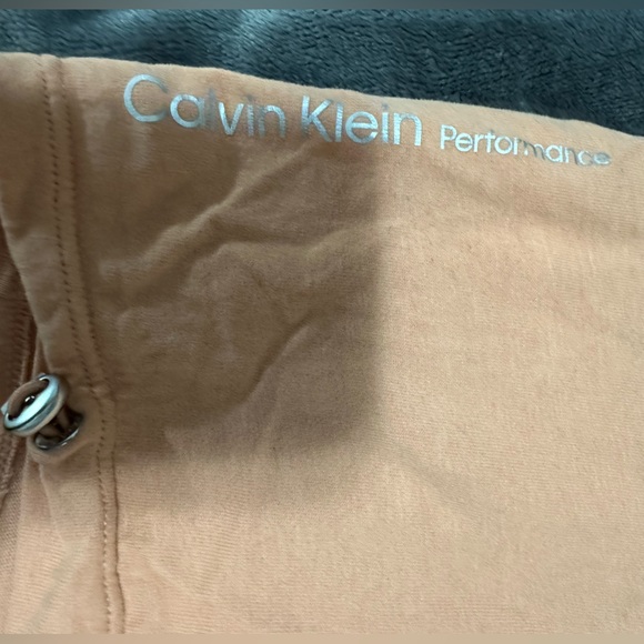 Calvin Klein Athletic Top with adjustable waistband - Picture 3 of 3